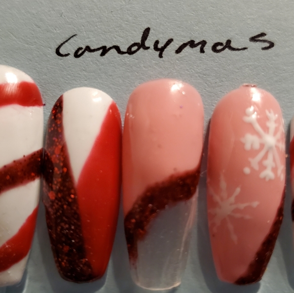 Candymas Press On Nails - Picture 1 of 5